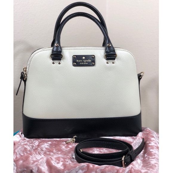 kate spade Handbags - Kate Spade Two-tone Black and White Purse